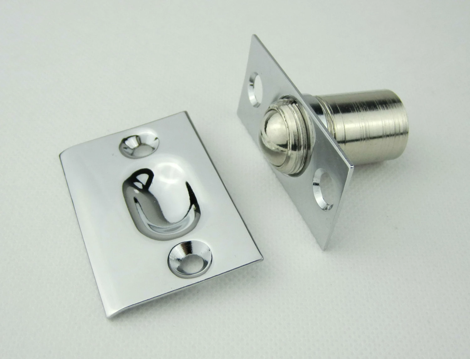 Worldwide - Ball Catch Latch With Cupped Striker - Image 2