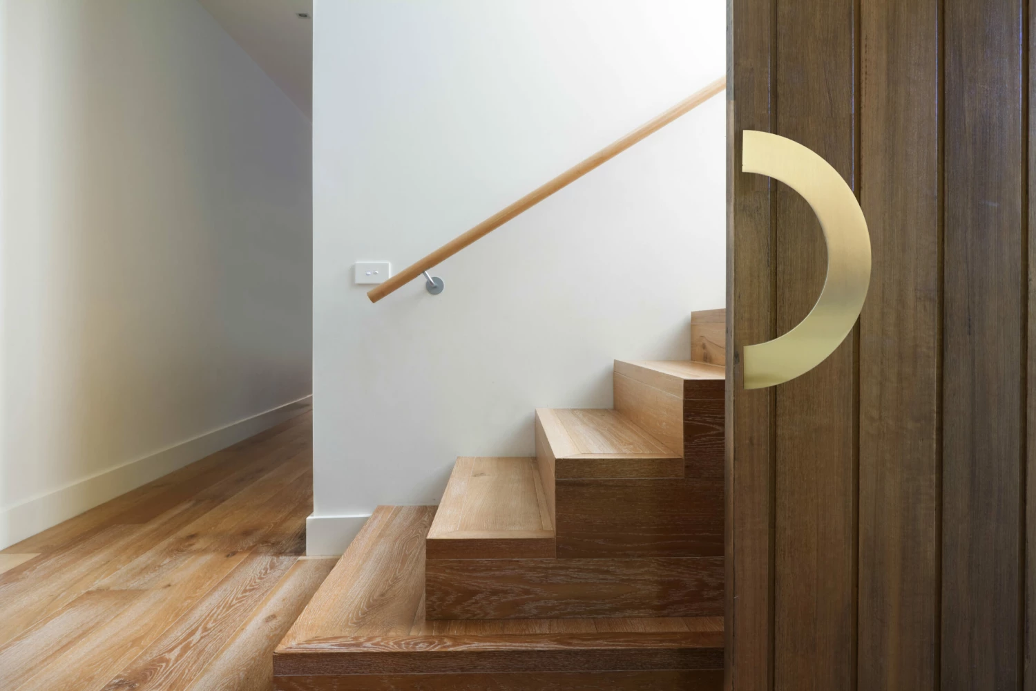 Austyle - Half Circle 'C' Design Entrance Pull Handle L300mm (Pair) - Image 4